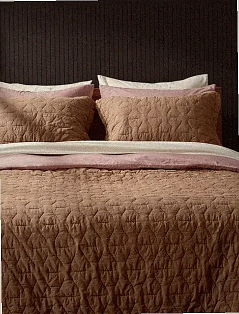 PARACHUTE F/QUEEN SOFT STITCH QUILT MOCHA ORGANIC BNWT. Sold Out